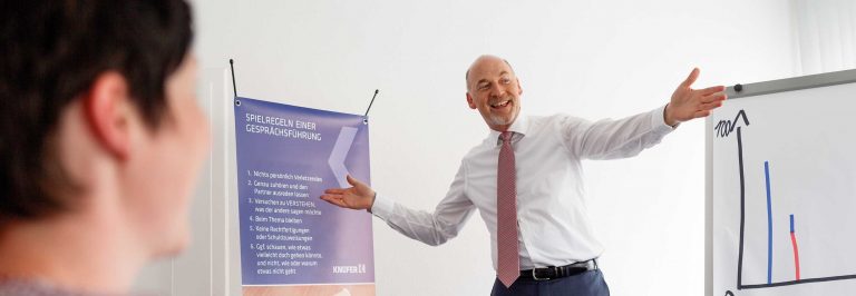 KNÜFER - zur Person